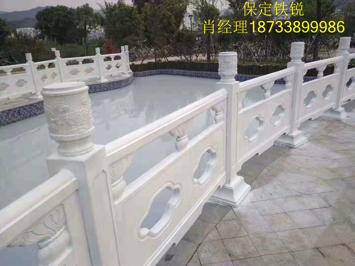 ��ˮ������ʩ�������У�Ϊ�˱�֤ʩ����Ա��·�˵İ�ȫ����Ҫ�ڹ�����Χ���÷�����