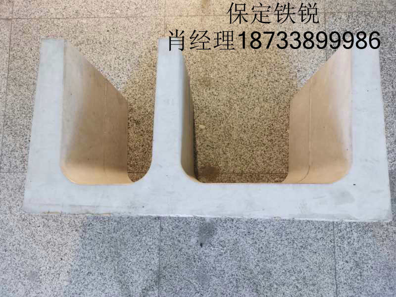 ���¹������Է���͸����������Ѷ������ʩ�ĵ��¹ܵ���Ҳ�Ǳ����������ʩ��Χ���ṹ���о��Ρ�Բ�Ρ����εȹܵ��ṹ��ʽ