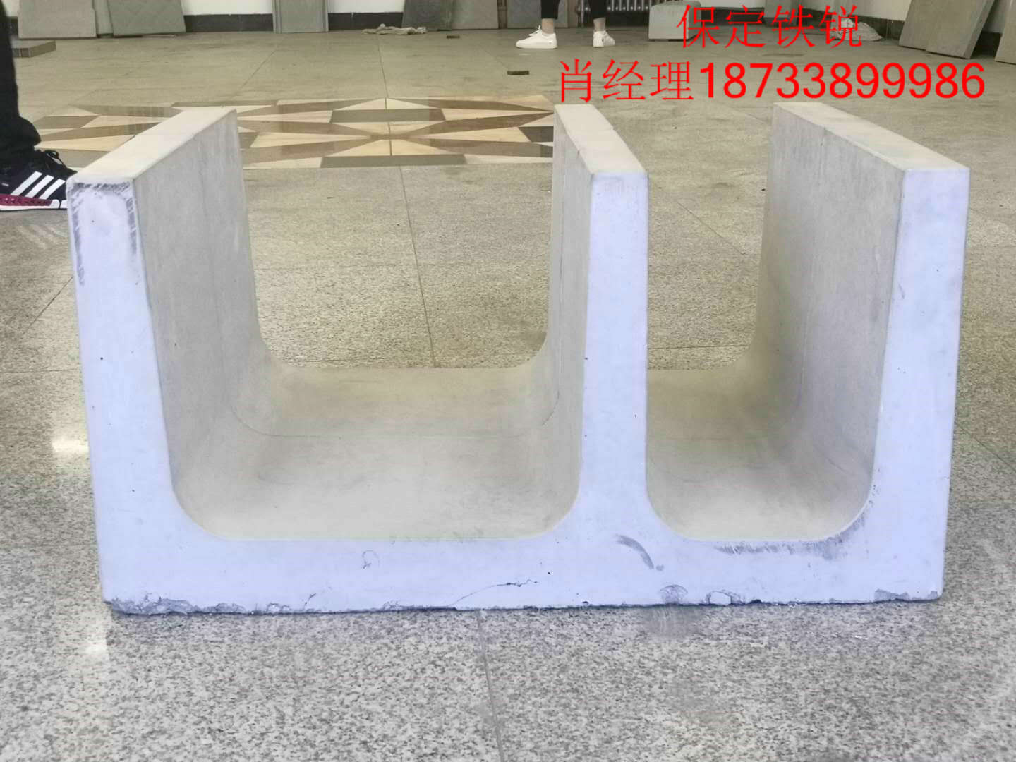 ���¹������Է���͸����������Ѷ������ʩ�ĵ��¹ܵ���Ҳ�Ǳ����������ʩ��Χ���ṹ���о��Ρ�Բ�Ρ����εȹܵ��ṹ��ʽ��