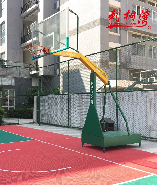 1.������ù����ǿ�ȸֻ���������������CCC������֤;  2.Ԥ��������ּܣ�����ֱ��22��Բ�֣�Ԥ����ȴ�1000mm�����Խ�����Խ��ȫ  3.�����������ʴ󷽹ܡ�����������۰�ƴ����ĸ��ֱ׶ˣ����������⣬���ٺ���Ҳ�����˱����긯ʴ�ķ���  4.���˲���������ܳ�ѹ�׼�����������ٺ����������뺸�ӣ�ʹ�����ȫ������  5. ��������������۽Ǻ��ӳ��ͣ�ʹ�䳣���������ײ���²��ɿ壬�����������±��а�ȫ��  6.��Ȧ�����з�����������Ĺҹ����������������������ߵ��鷳  7.ÿһ�������������ϸ����ϴ���׻������ܣ�ȷ����Ʒ�ڻ����Ͽ�Ļ����²������ᡢ���⡣