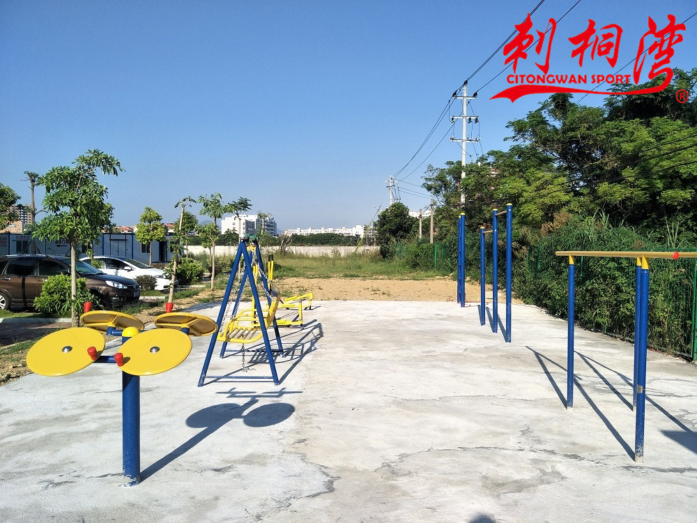 ռ�����1200*1000*1200mm;  ��Ҫ���ܣ���ǿ������ϥ�Ȳ�λ�Ļ���������������ˡ�  ����������˫�ȳ�������˫�ֻ��ڲ���ѹת���ֱ�������ͬ���෴����ת�����ɡ�