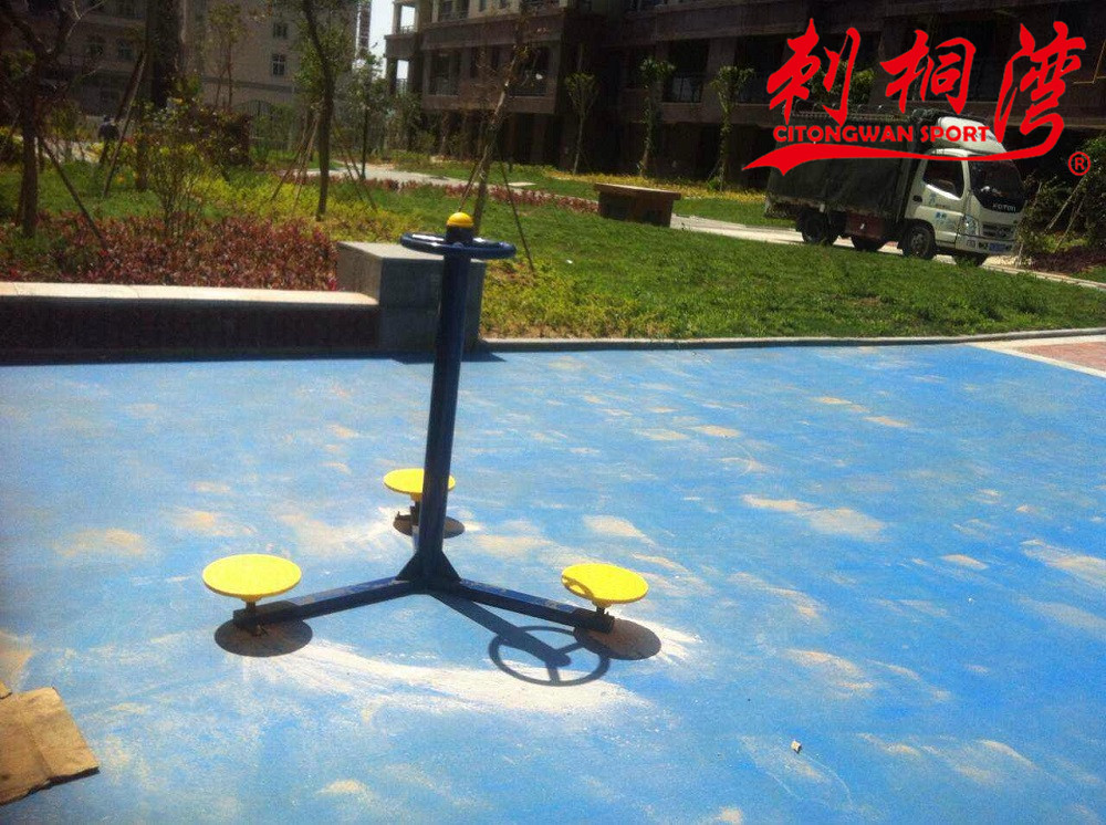 ռ�������1400*1400*1200mm;  ��Ҫ���ܣ���Ҫ���������Ų�����ǿ����������Ժ������ԡ�  ����������˫���շ��֣�վ�Ⱥ�������ת������