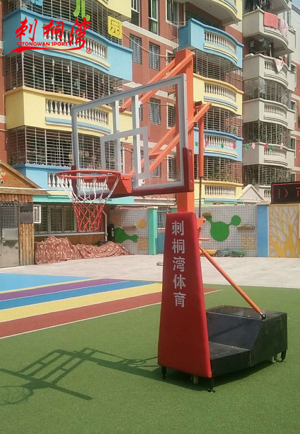 1.������ù����ǿ�ȸֻ���������������CCC������֤;  2.Ԥ��������ּܣ�����ֱ��22��Բ�֣�Ԥ����ȴ�1000mm�����Խ�����Խ��ȫ  3.�����������ʴ󷽹ܡ�����������۰�ƴ����ĸ��ֱ׶ˣ����������⣬���ٺ���Ҳ�����˱����긯ʴ�ķ���  4.���˲���������ܳ�ѹ�׼�����������ٺ����������뺸�ӣ�ʹ�����ȫ������  5. ��������������۽Ǻ��ӳ��ͣ�ʹ�䳣���������ײ���²��ɿ壬�����������±��а�ȫ��  6.��Ȧ�����з�����������Ĺҹ����������������������ߵ��鷳  7.ÿһ�������������ϸ����ϴ���׻������ܣ�ȷ����Ʒ�ڻ����Ͽ�Ļ����²������ᡢ���⡣