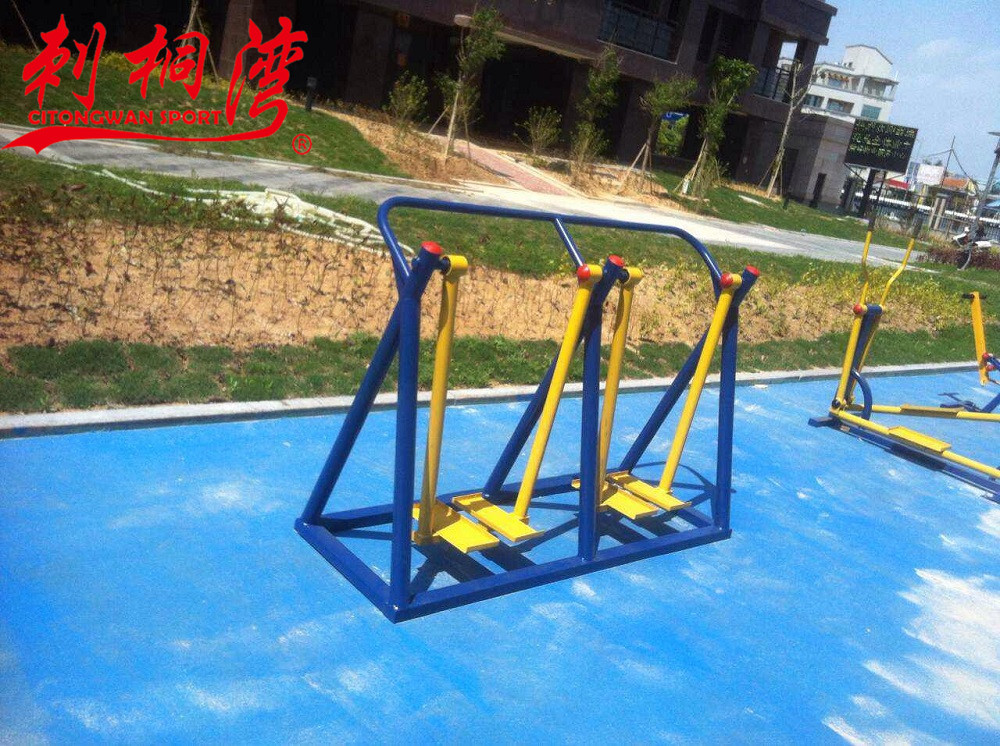 ռ�������1800*650*1100mm;    �������������շ��֣���̤̤�壬����ǰ���߶�  ��Ҫ���ܣ��������Э���ԣ�ƽ����������������