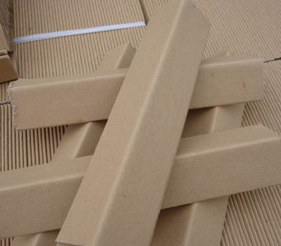 1��������������ˮ����Ϊճ�ϼ���ֽ���Ǻ������ٻ��գ���һ�ֱȽ�����Ļ�����Ʒ�� 2����ӡˢ���˿͵����ơ���־�͹��������������з����ӡˢ��ֽ����������λ�á� 3���Զ�ճ�ϣ�ֽ�������Զ�ճ�ϵ��ص㣬���Է���Ĺ̶��ڰ�װ��Ե�ϣ��Ӷ��򻯰�װ����