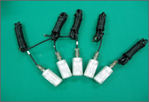 CD-6(ST-3)�����ٶȴ�������ƴŵ�ʽ���ٶȴ���������Ҫ��װ�ڸ�����ת��еװ�õ���и��ϣ������ֻ���ѹ����������ͱõȡ��������˶���Ȧ�и�����߶������ѹ�ĵ��ʽ����������˾��й���ʱ����Ҫ������Դ����װ���׵��ص㡣