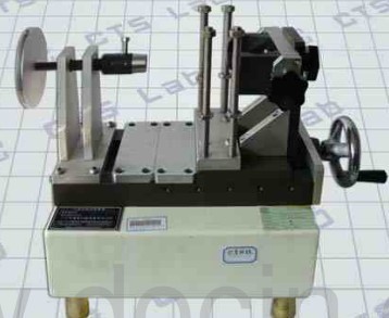 �豸��������װ�÷���GB17935��2007��׼��15�½�15.2��15.4��������Ҫ������GB17935��2007ͼ6��ʾ���졣��������ݿڵ�ͷ������ʹ��ʱ���ݿ�ʽ����������в�����ֱ��ʽ�豸��������ʱ�Բ����������Ļ�еӦ���Ƿ��ڹ涨��Χ֮�ڡ�