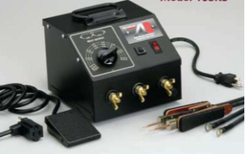 ���ʡ��͵�ѹ������������ٺ���ϵͳ���ṩ�����������ֱ��гֺ��Ӻͽ�̤���ؿ� �ƣ����㳬������������Ŀ��ٺ���Ҫ��ͬʱ�ɵ����ʿ��ƣ����㲻ͬ����������ľ� ϸ�ɿ�����Ҫ�󣬹㷺Ӧ���ڽӲ����ͬ����¡�������������/��׵Ŀ��ٺ��ӡ�