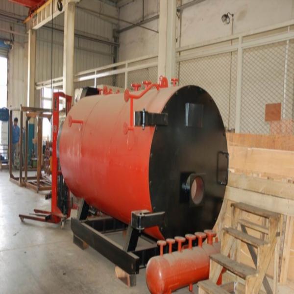 WNS��ȼ����¯Ϊ��ʽ��װ��ȼ���س̻�ܹ�¯������ƫ��¯��ʪ��ʽ�ṹ�������������γ�ˢ�ڶ��������س��̹ܣ�Ȼ���ɺ����Ҿ��̴������������¯װ�л��ǰ������ǣ�ʹ��¯���޷��㡣��¯���ü�����������ȼ������������ȼ���Զ��������ڣ���ˮ�Զ����ڣ�������ͣ��ȫ�Զ����е��Ƚ������������иߵ�ˮλ�����ͼ���ˮλ��������ѹ��Ϩ����Զ��������ܡ����͹�¯���нṹ���ա���ȫ�ɿ���������㡢��װѸ�١���Ⱦ�١������͡�Ч�ʸߵ��ص㡣
